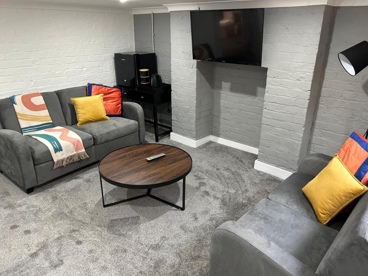 Airport Hideaway Apartman Manchester Kültér fotó