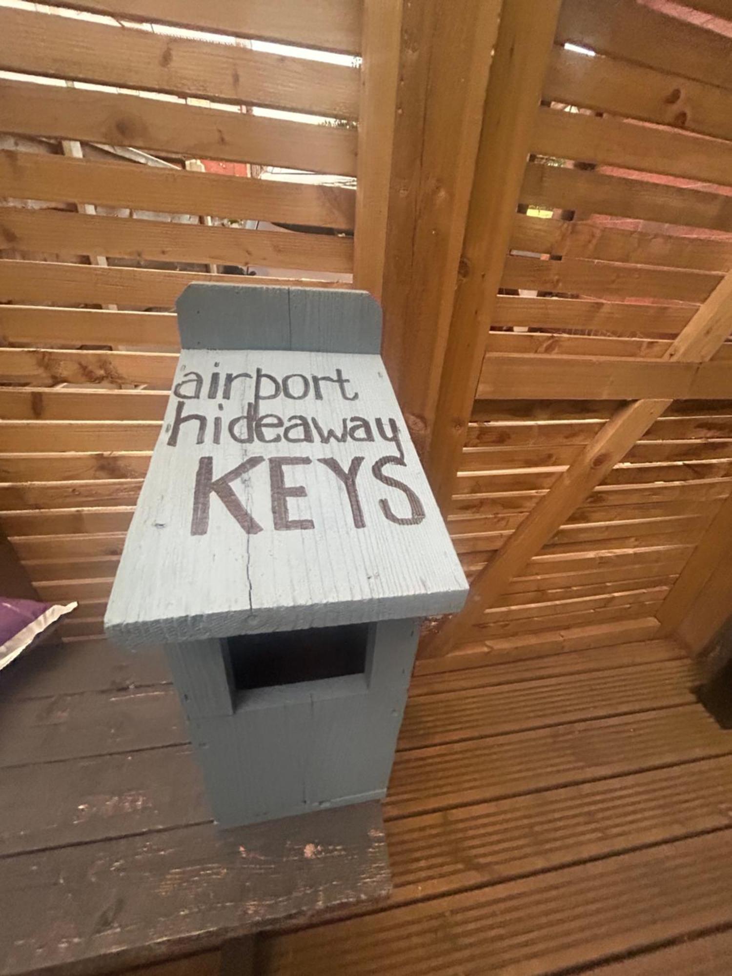 Airport Hideaway Apartman Manchester Kültér fotó